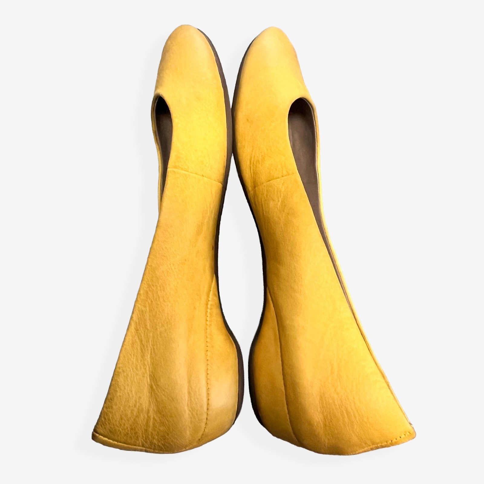 ECCO Anine Ballet Flats Women Size EU 37 (US est 6-6.5) Yellow Leather Round Toe