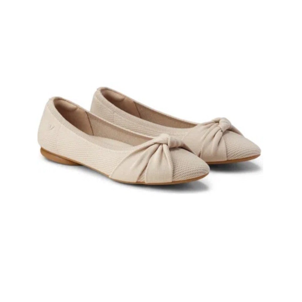 Vivaia Womens Almond Toe Knotted Flats Beige Knit Slip On Sustainable Shoes 8.5