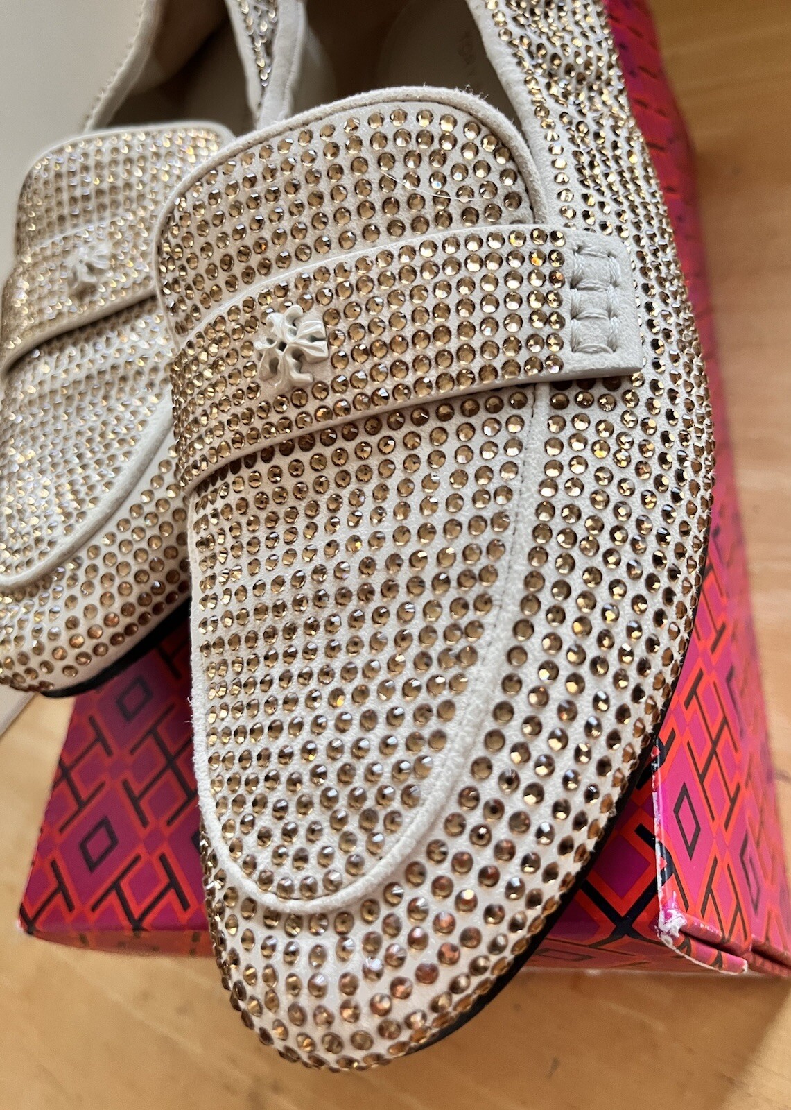 Tory Burch Champagne Crystal Covered Cream Suede Ballet Flats Loafer Sz 7.5 EUC!
