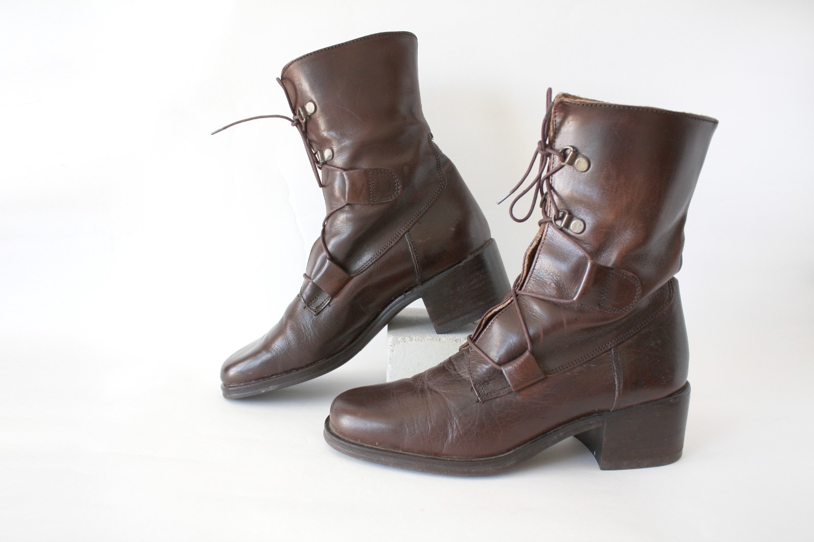 90s Brown Leather Lace Up Ankle Boots