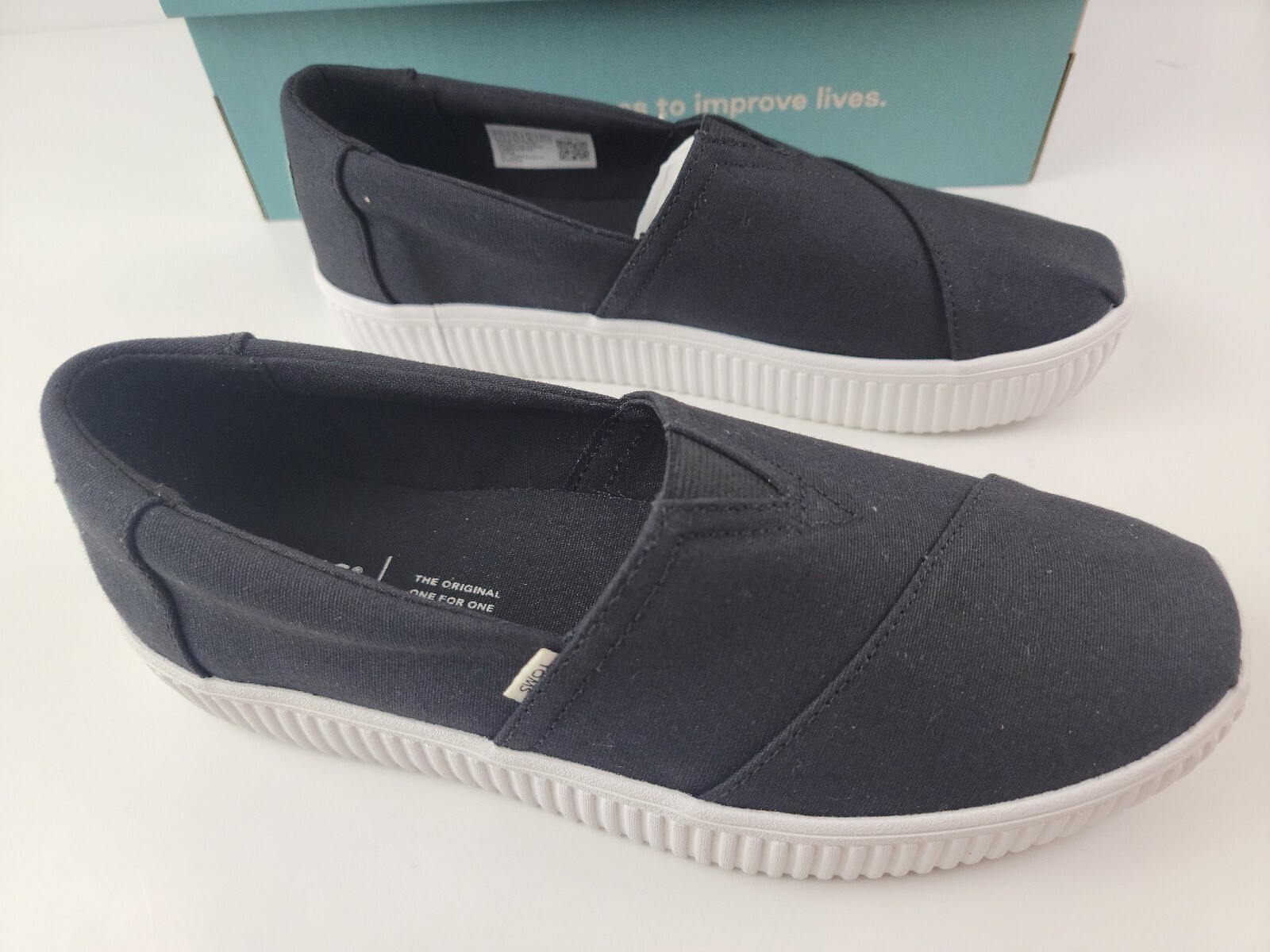 Toms Women 7.5 Alpargata Platform Canvas Slip On Shoes Black White