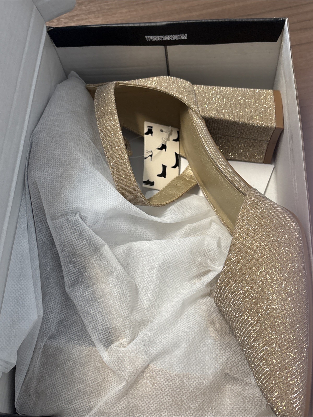 Mysoft Women’s Pointed Toe Chunky Gold Heels Size 10