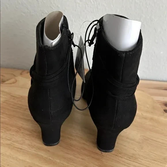 east 5th Womens Mander Block Heel Booties new Sz 9.5M