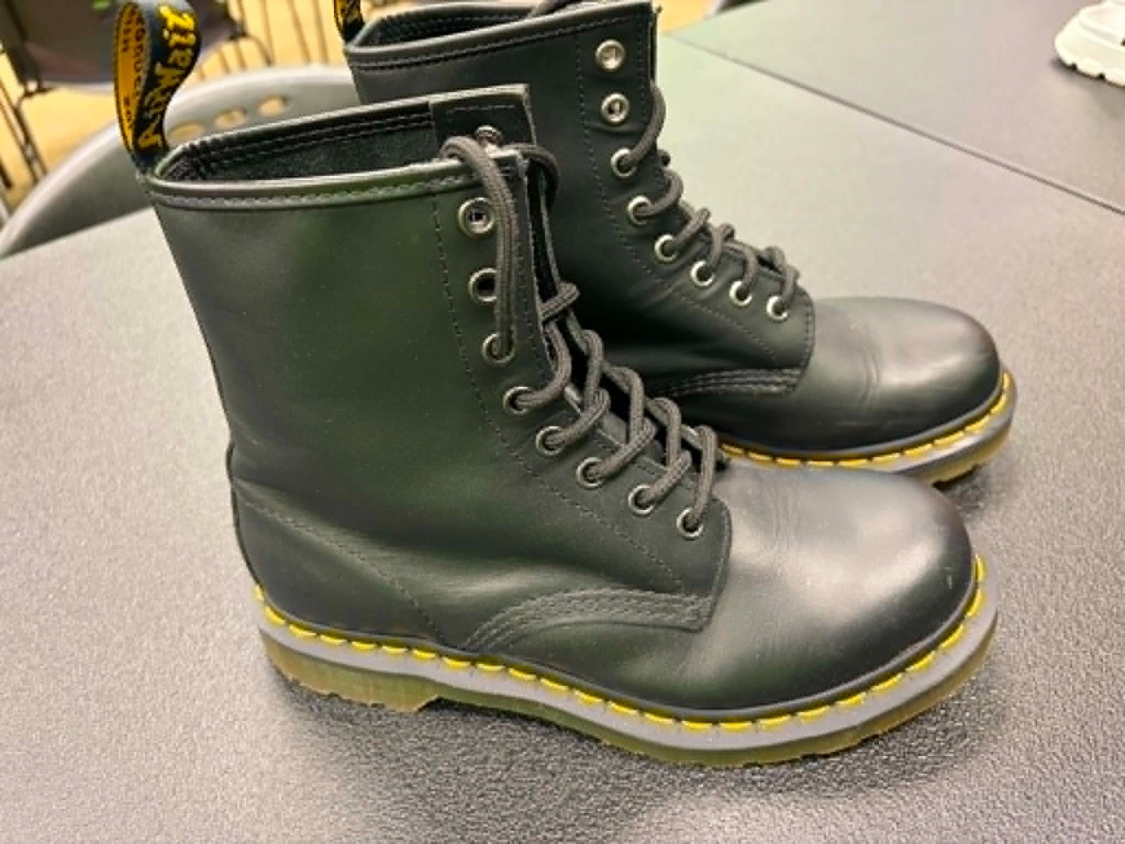 Dr. Martens 1460 Women’s Original Smooth Leather Lace Up Boots – Black, Size 7