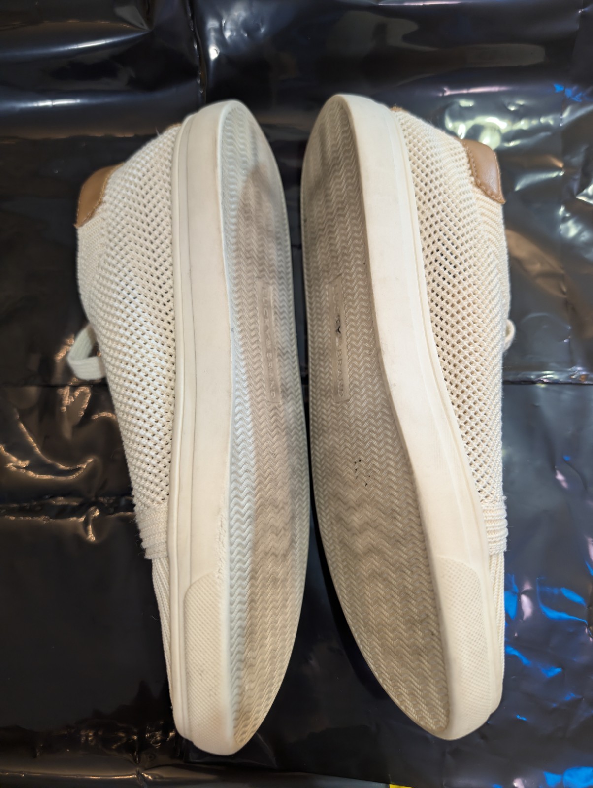 LUCKY BRAND Size 7.5 WOMENS OFF WHITE MESH KNIT LACE UP SNEAKERS- LUIKA MILKYWAY