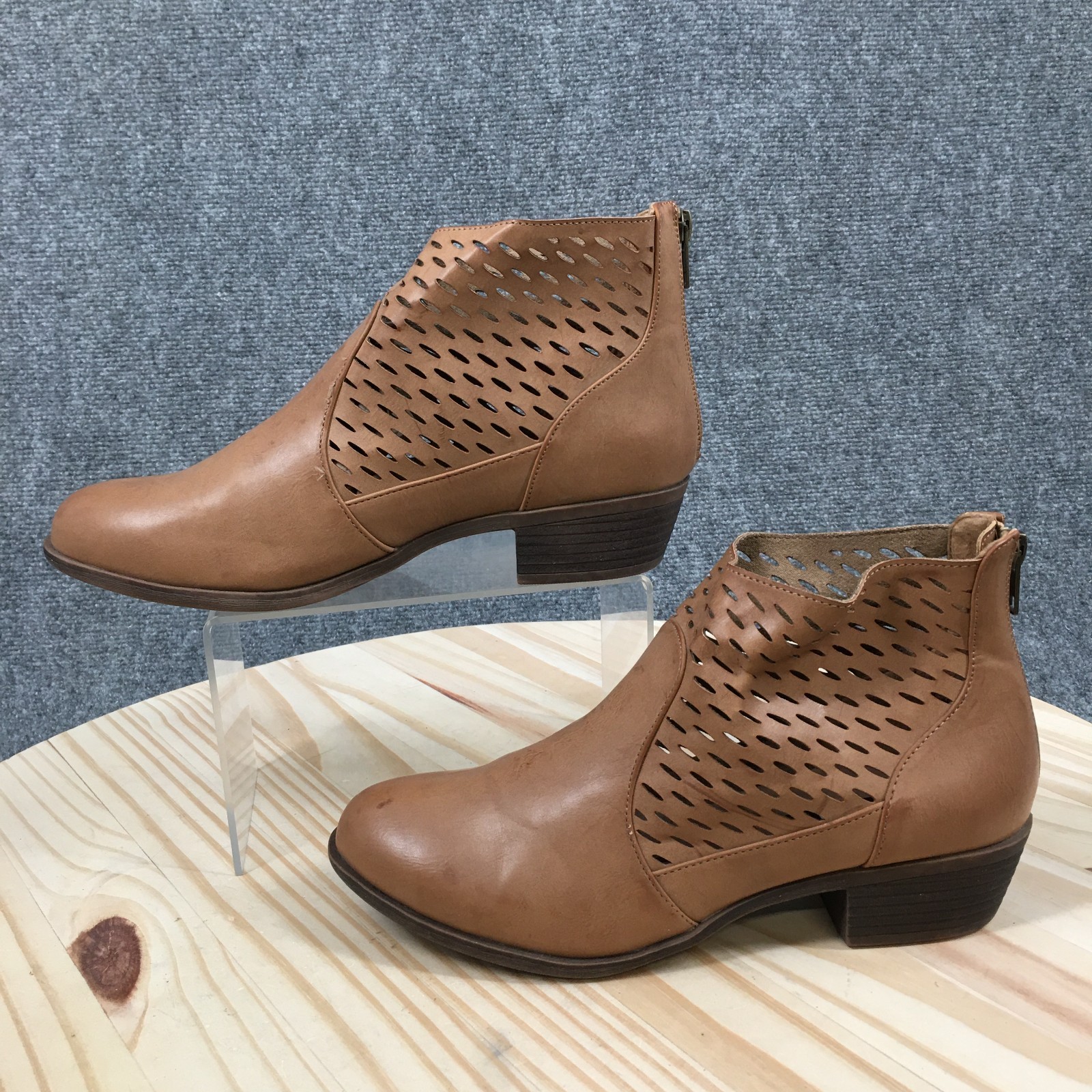 Zigi Soho Ajay Boots Womens 9 Ankle Bootie Cut-Out Block Heels Comfort Brown