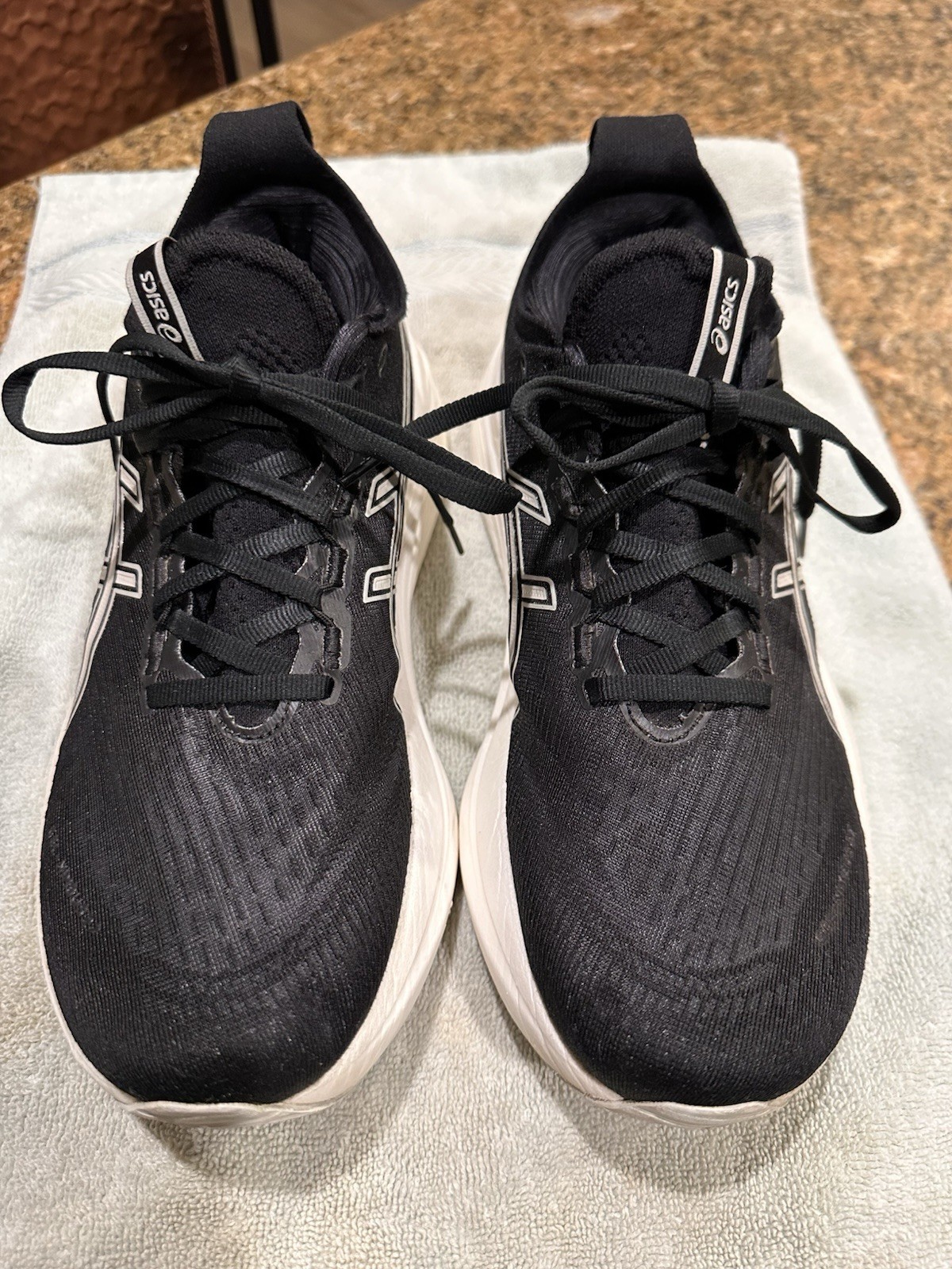 Size 10.5 – ASICS Gel Nimbus 27 Black Lake Grey W