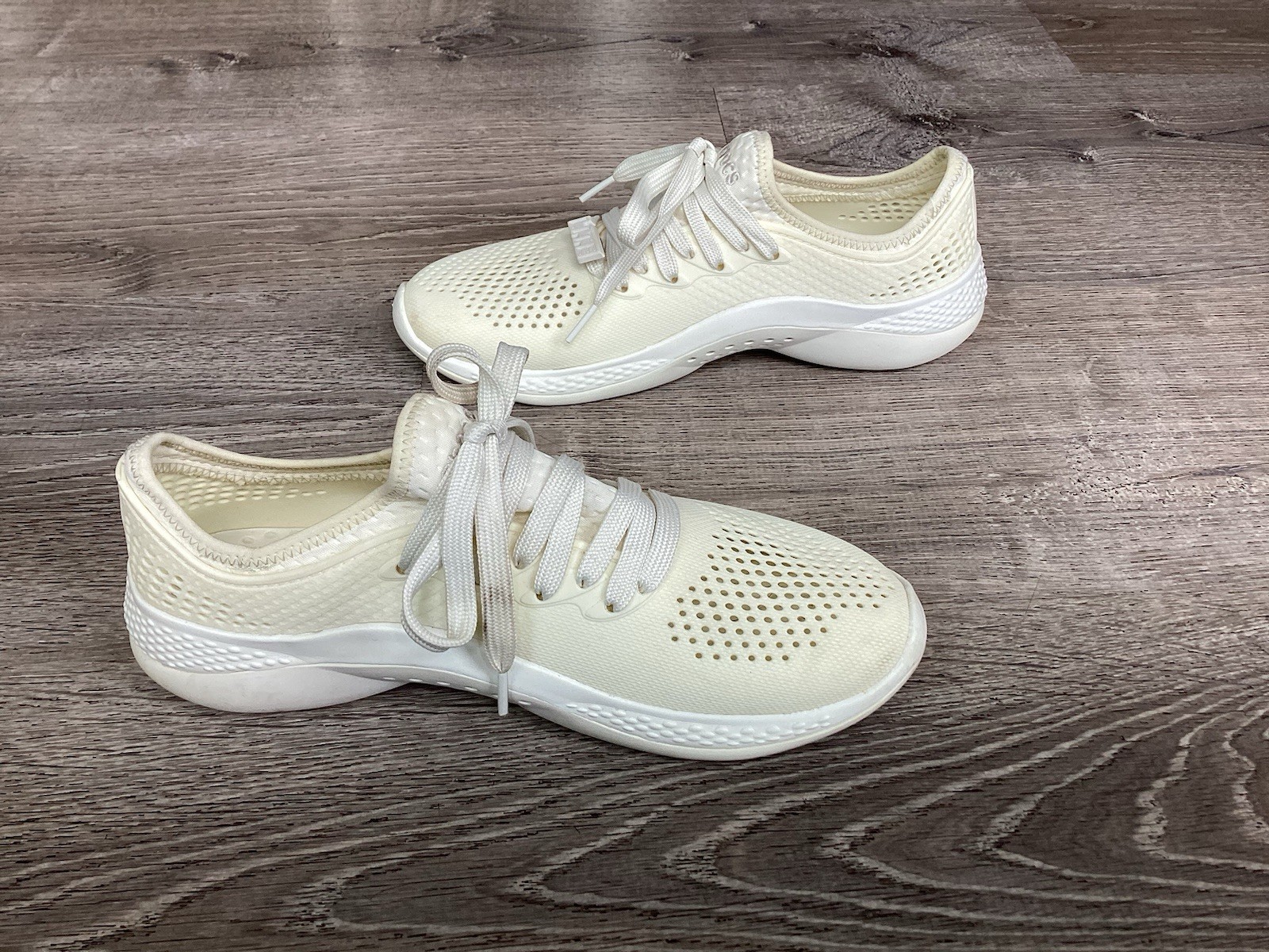 Crocs LiteRide 360 Pacer Women’s Shoes Size 8 Shoes Sneakers 206705 Off white