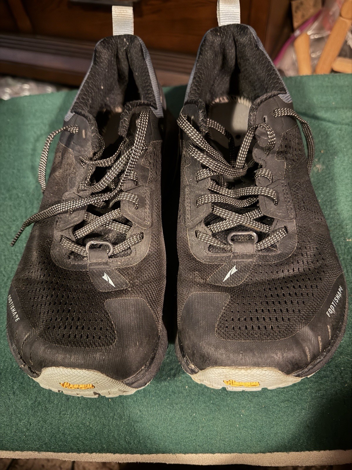 Altra Olympus 4 Blue Trail Running Shoes Womens 10 ALOA4VQW035Vibram Sole