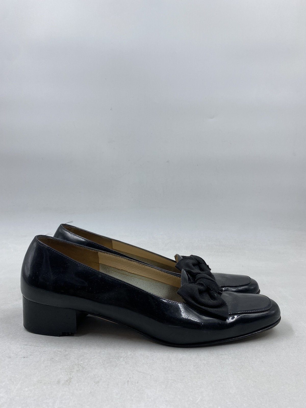 Salvatore Ferragamo Black Patent Leather Grosgrain Bow Pumps COA Size 8 2A