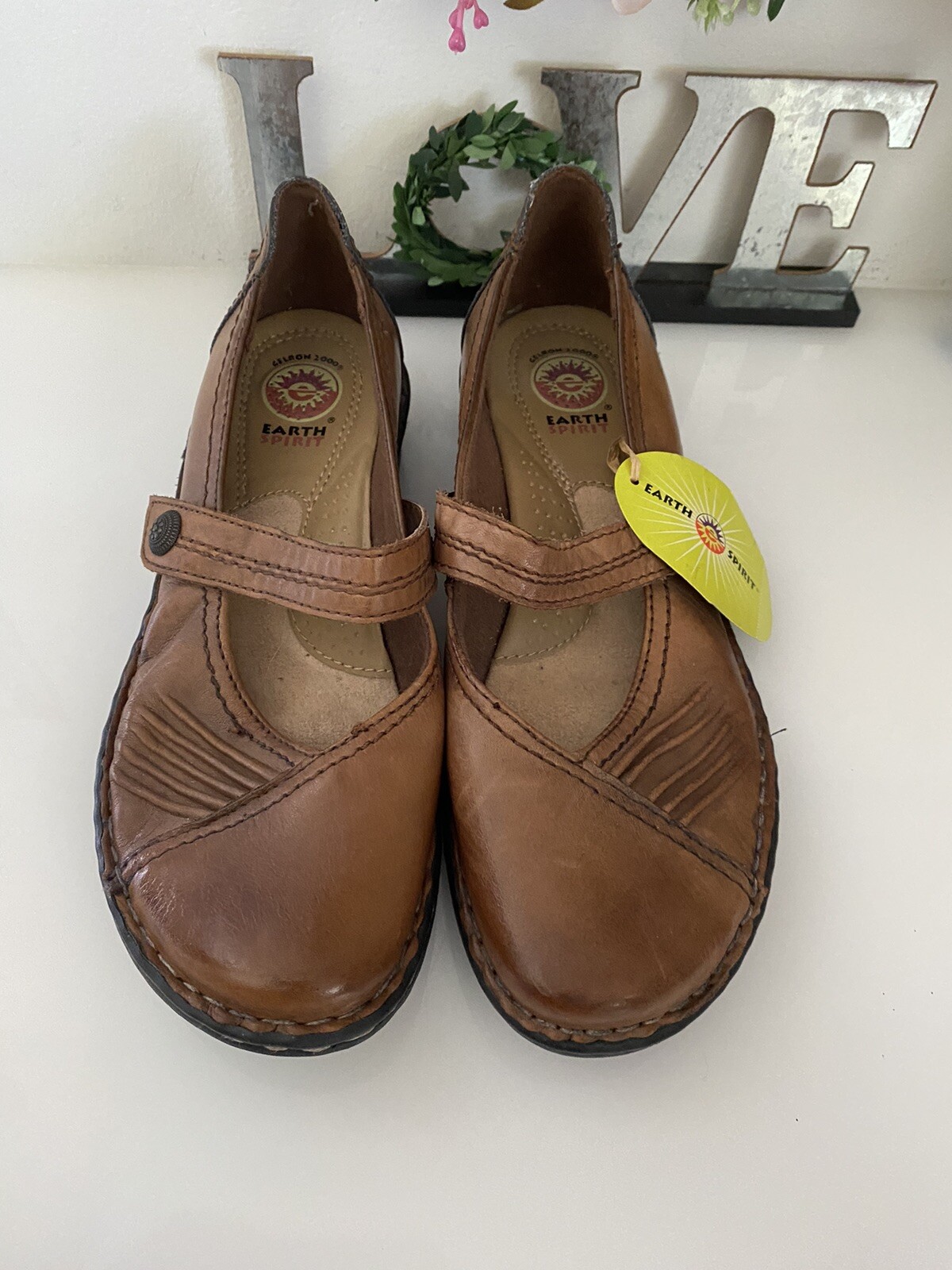 Earth Spirit Tabitha Shoes Brown Comfort Leather Right Shoe Sz 7 Left Shoe Sz 8