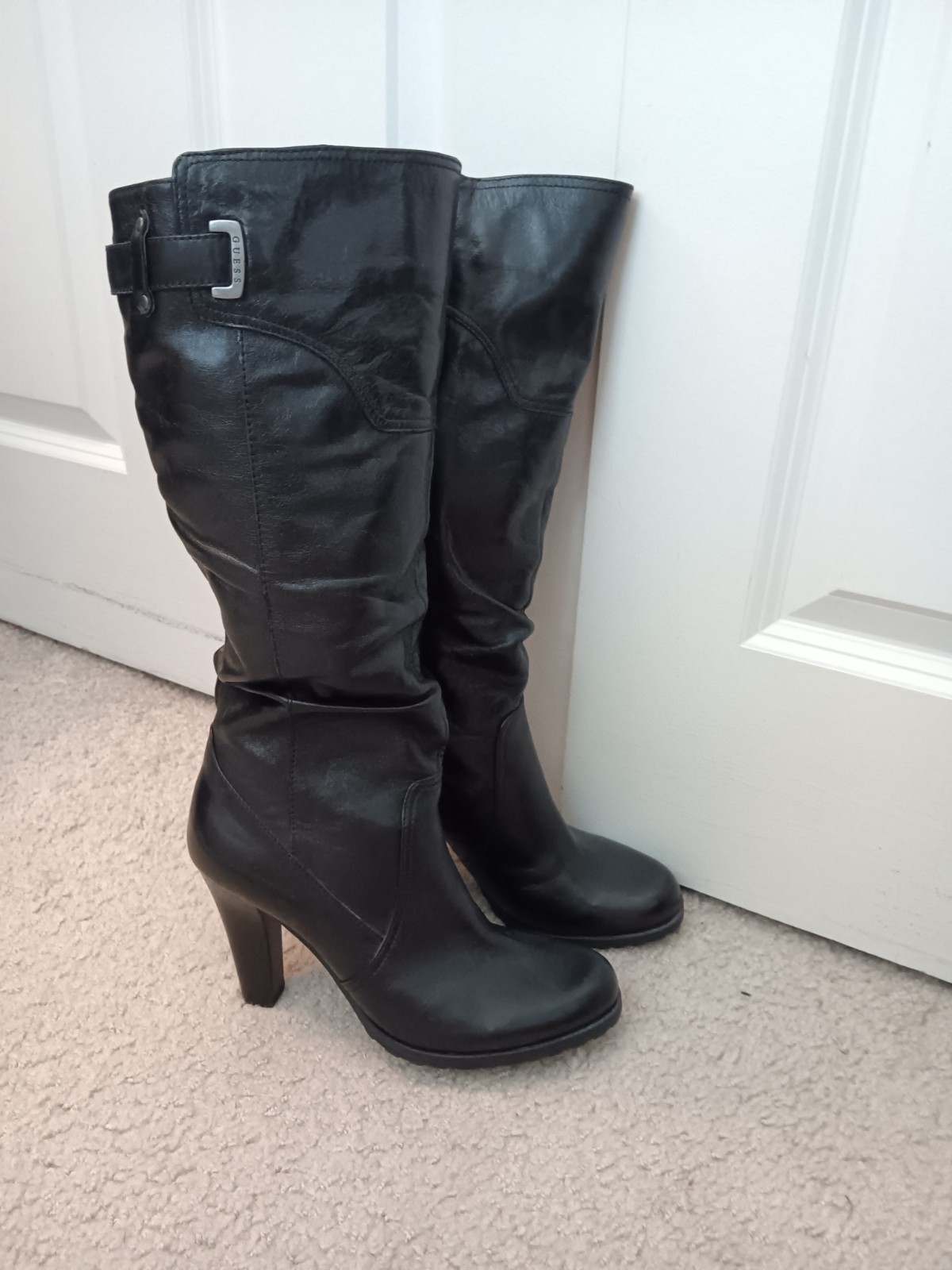 GUESS Women’s Black Leather Round Toe Block Heel Boots ~ Size 8.5M