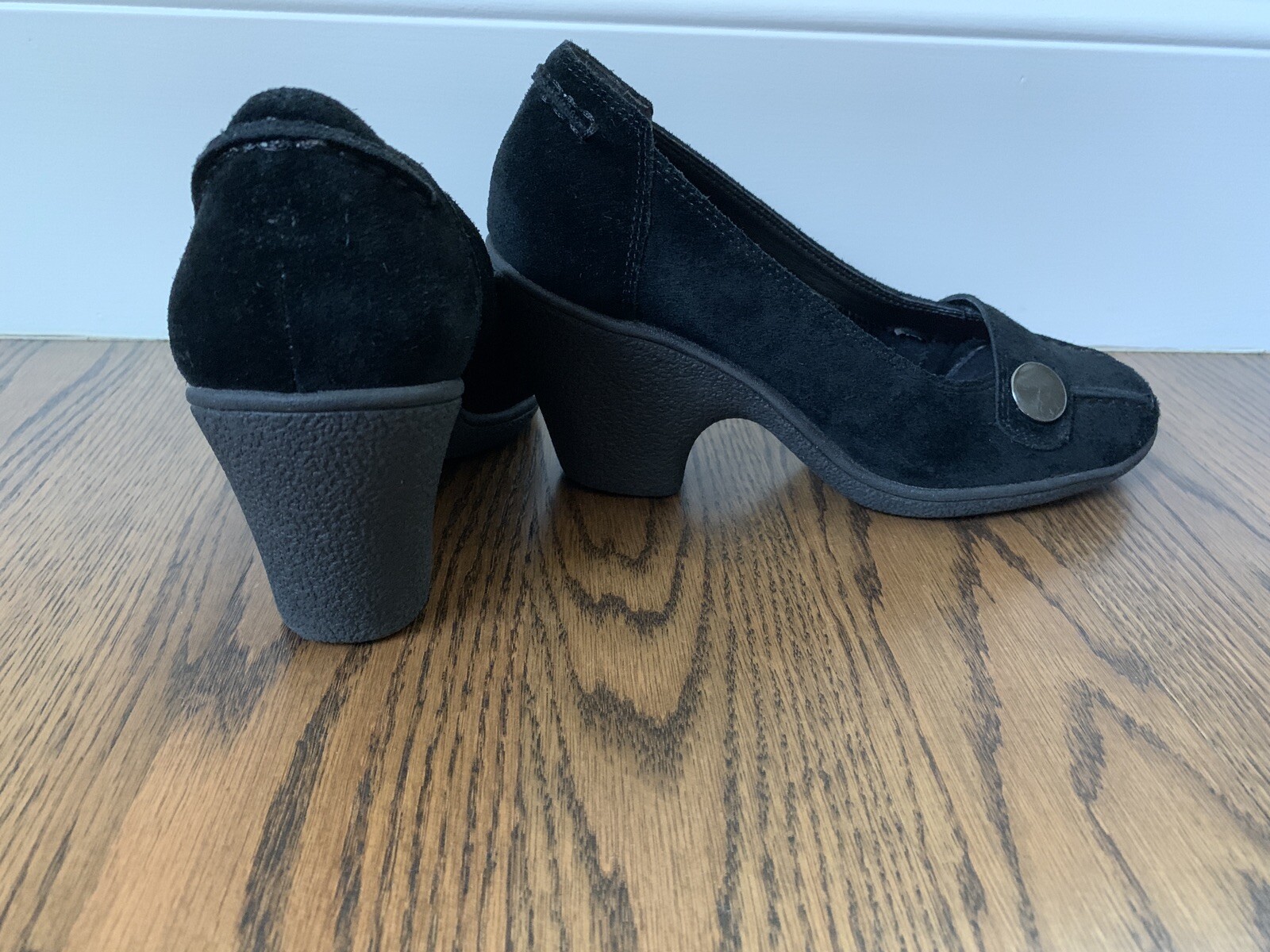 AEROSOLES Smoothie Slip-on Shoe, 3.25” Heel, Black Suede, Size 7.5