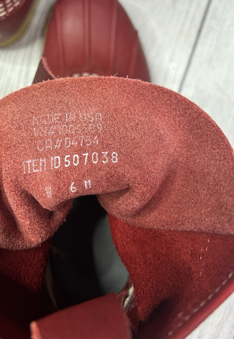 LL Bean Womens Limited Edition Red Leather Duck Boots Size 6 M USA Maine