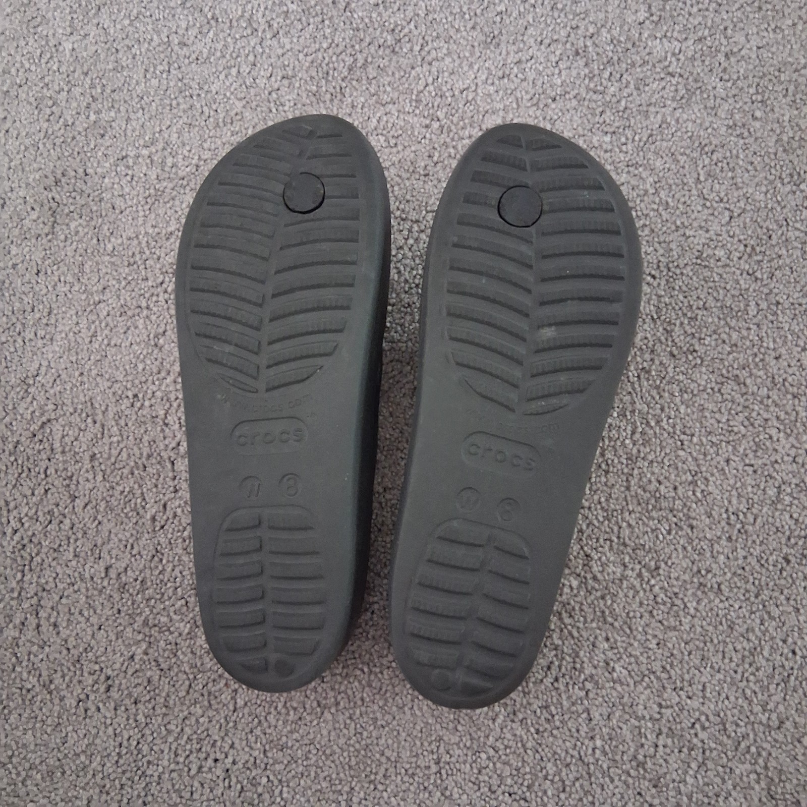 Crocs Women’s Baya Flip Flop Platform Sandals Black Size 8