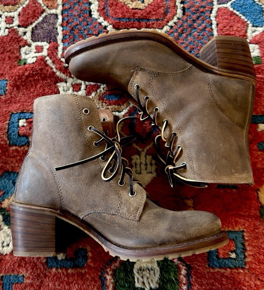 Frye Sabrina 6G in Rustic Oiled Tan Suede with Vibram Soles – Size 8.5