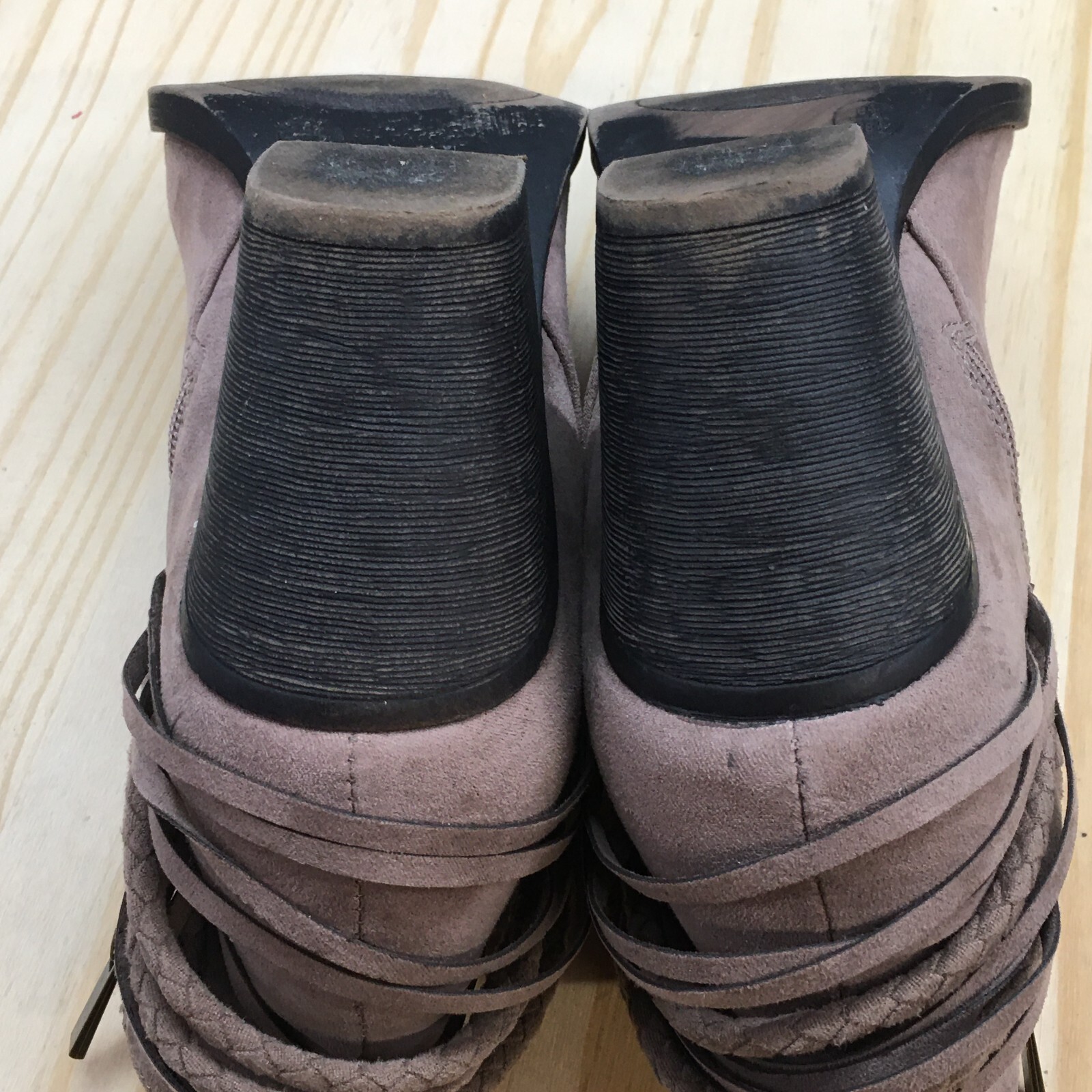 Bamboo Boots Womens 8.5 Avenge Ankle Booties Beige Faux Leather Cone Heels Zip