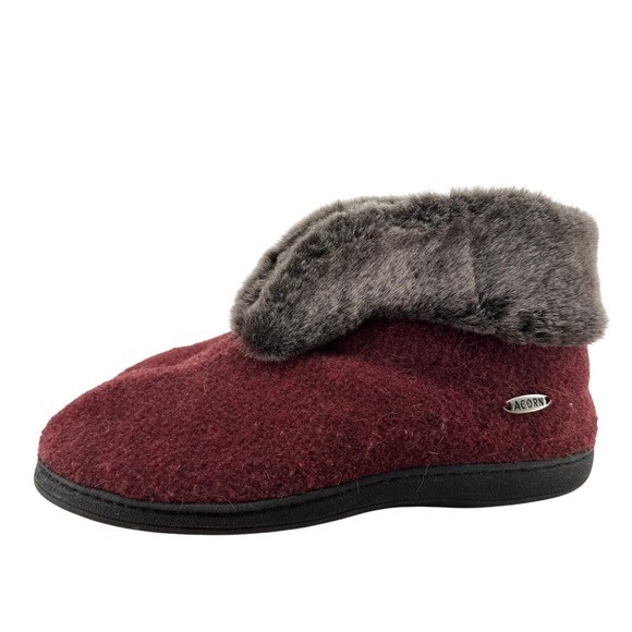 Acorn Faux Chinchilla Booties Women’s Red Faux Fur Collar Slipper Shoes Size 8-9