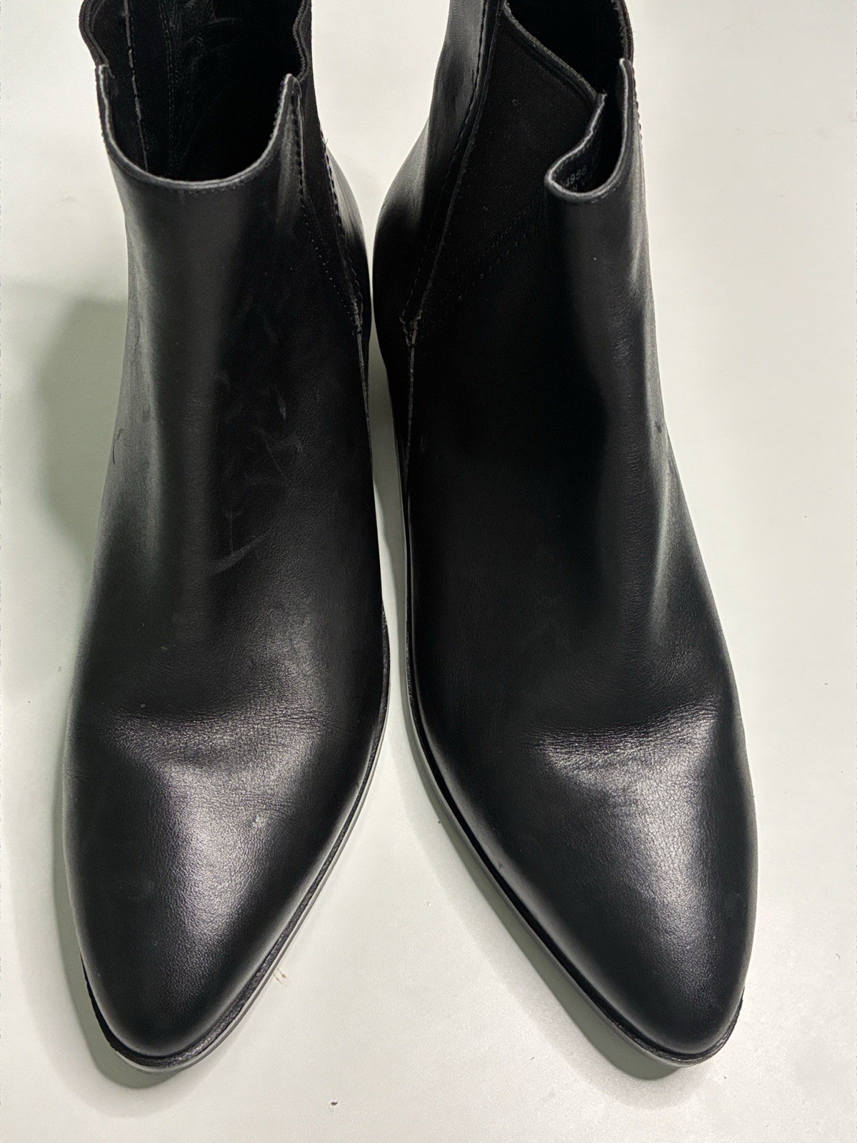 Cole Haan Black Leather Chelsea Ankle Booties Elastic Gore Pointed Toe 9.5B
