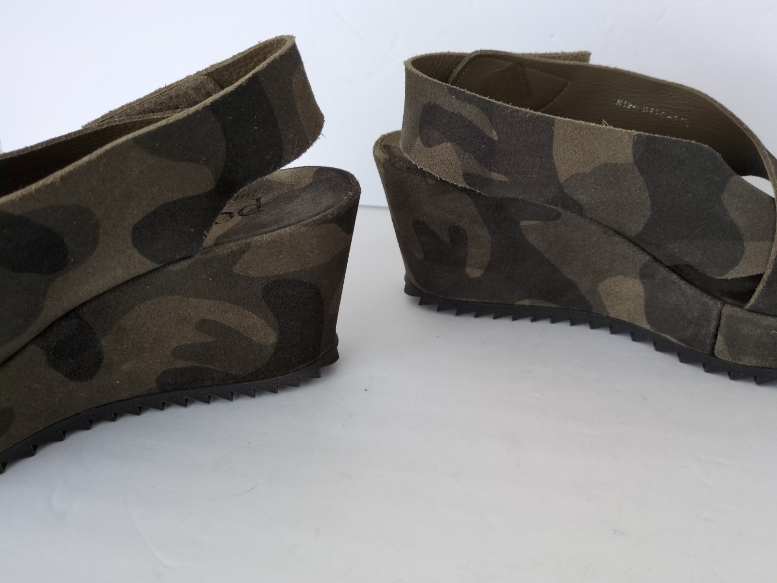 PEDRO GARCIA Federica Camo Platform Wedge Sandal SUEDE size 37.5 (KS5)