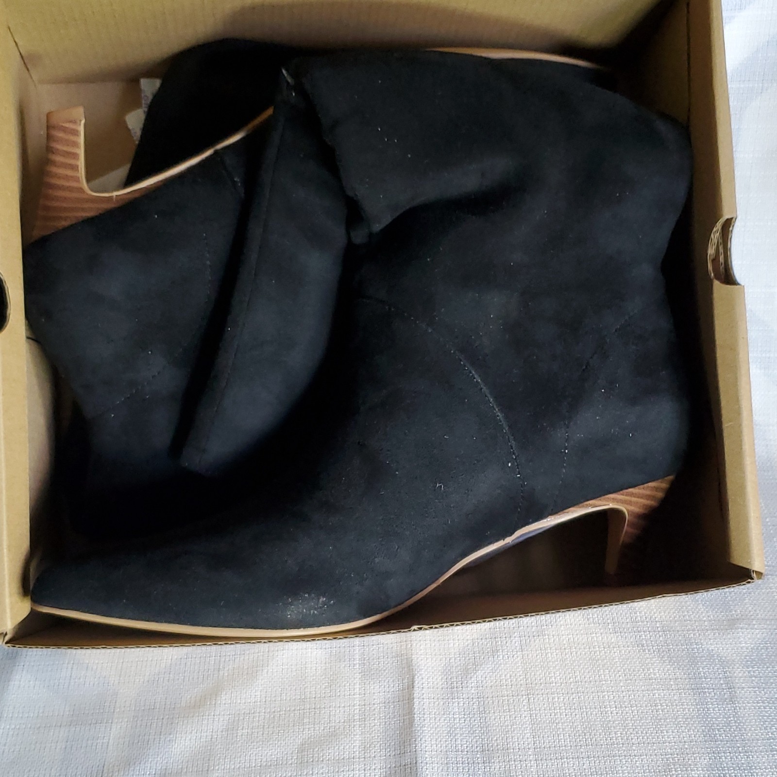 Coutgo Women’s Knee High Boots Black Pointed Toe Kitten Heel Pull On 8.5