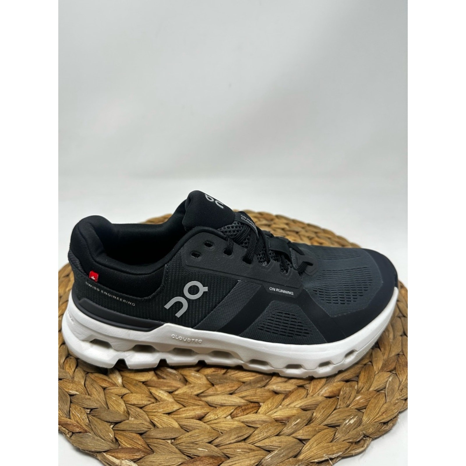 ON Running Cloudrunner 2 Running Shoes Eclipse Black Size 7.5 Women’s