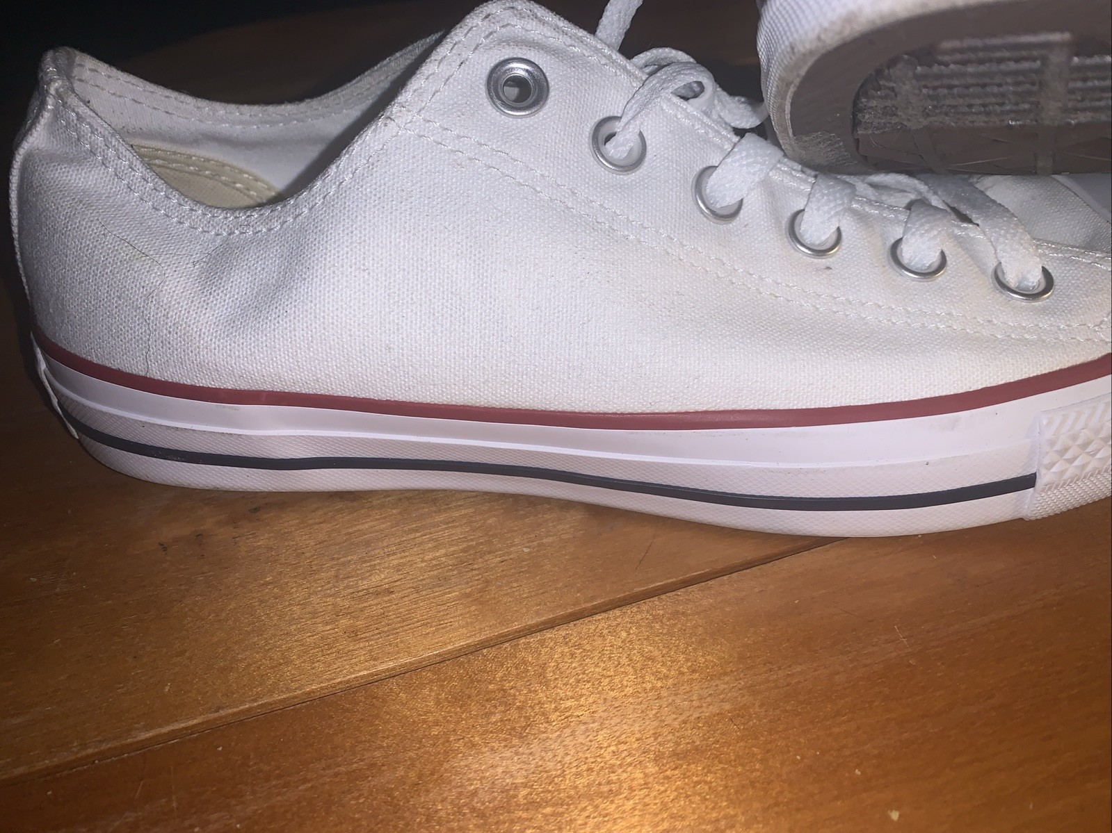 Converse Chuck Taylor All Star Low-Top sneakers in white 8 men 10 women