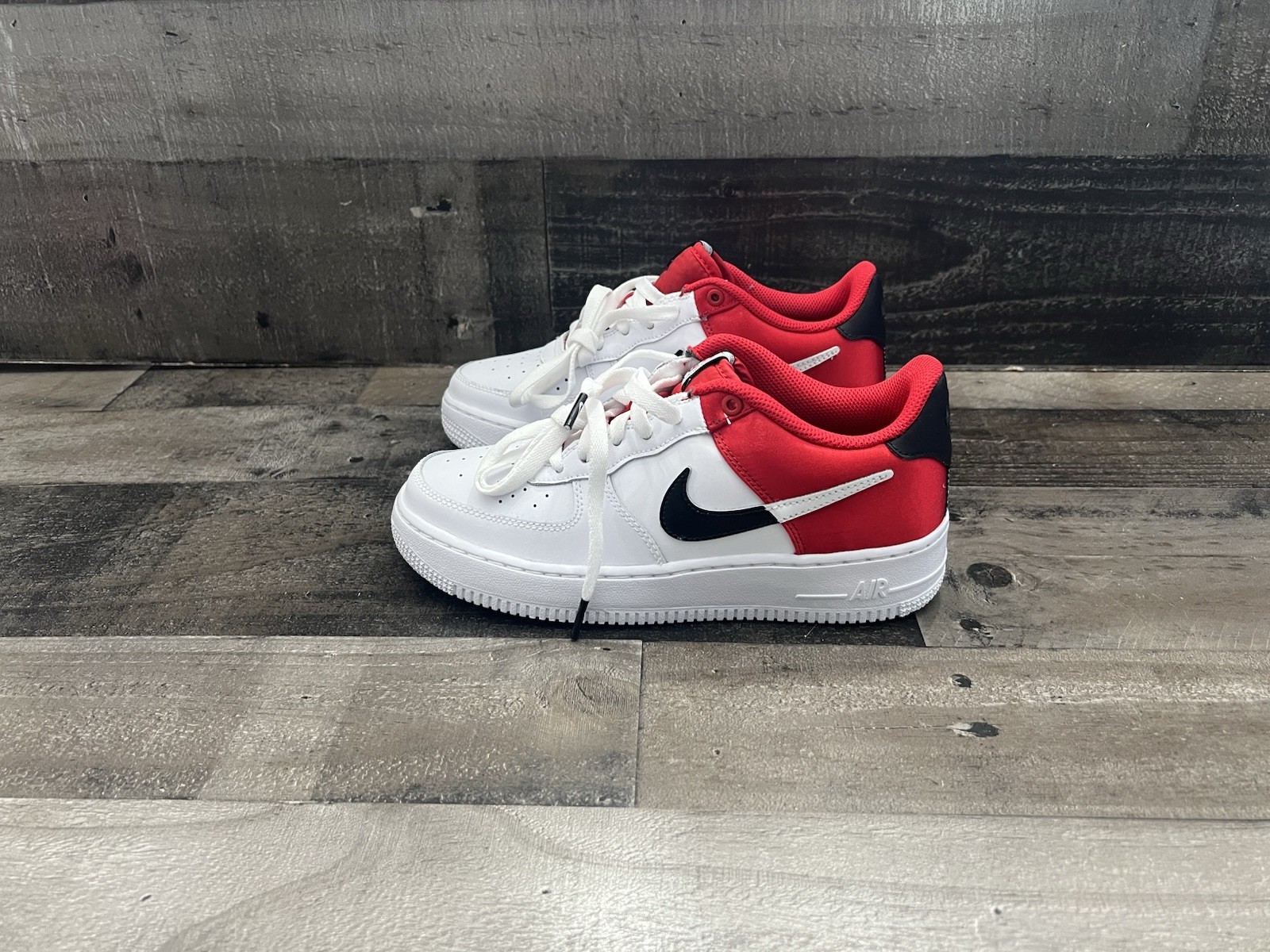 Nike Air Force 1 LV8 1 Low Red Satin CK0502-600 size 6Y