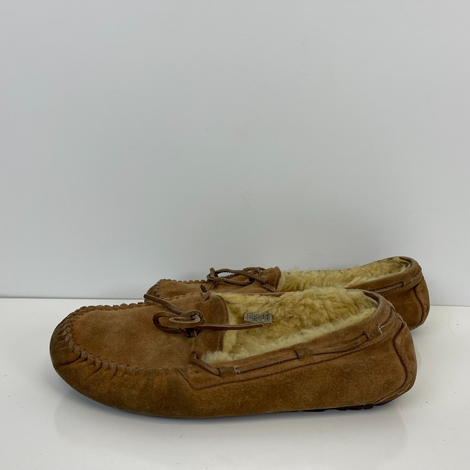 UGG Australia Dakota Moccasin Slippers Waterproof Leather Wool Insole Womens 8