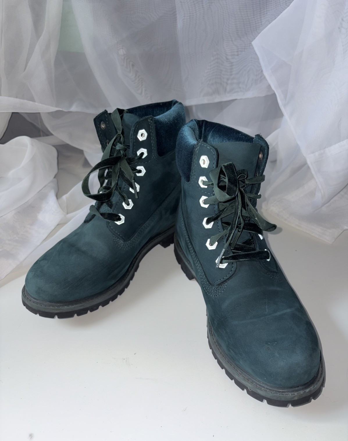 Timberland ~ Women’s – Teal Blue – Soft Suede Boots w/ Velvet Trim – size 7.5