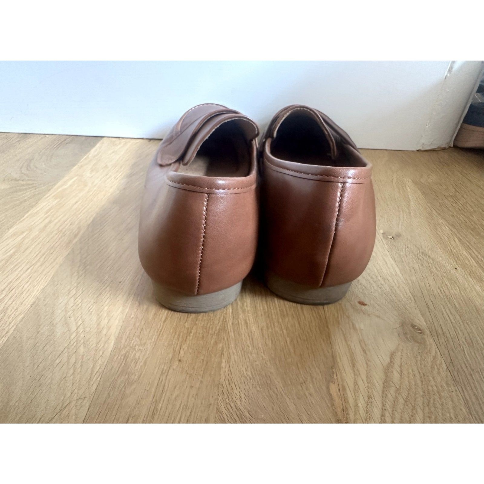 Cliffs by White Mountain Womens 10W Brown Low Heel Loafer Wide Width Dress Shoes