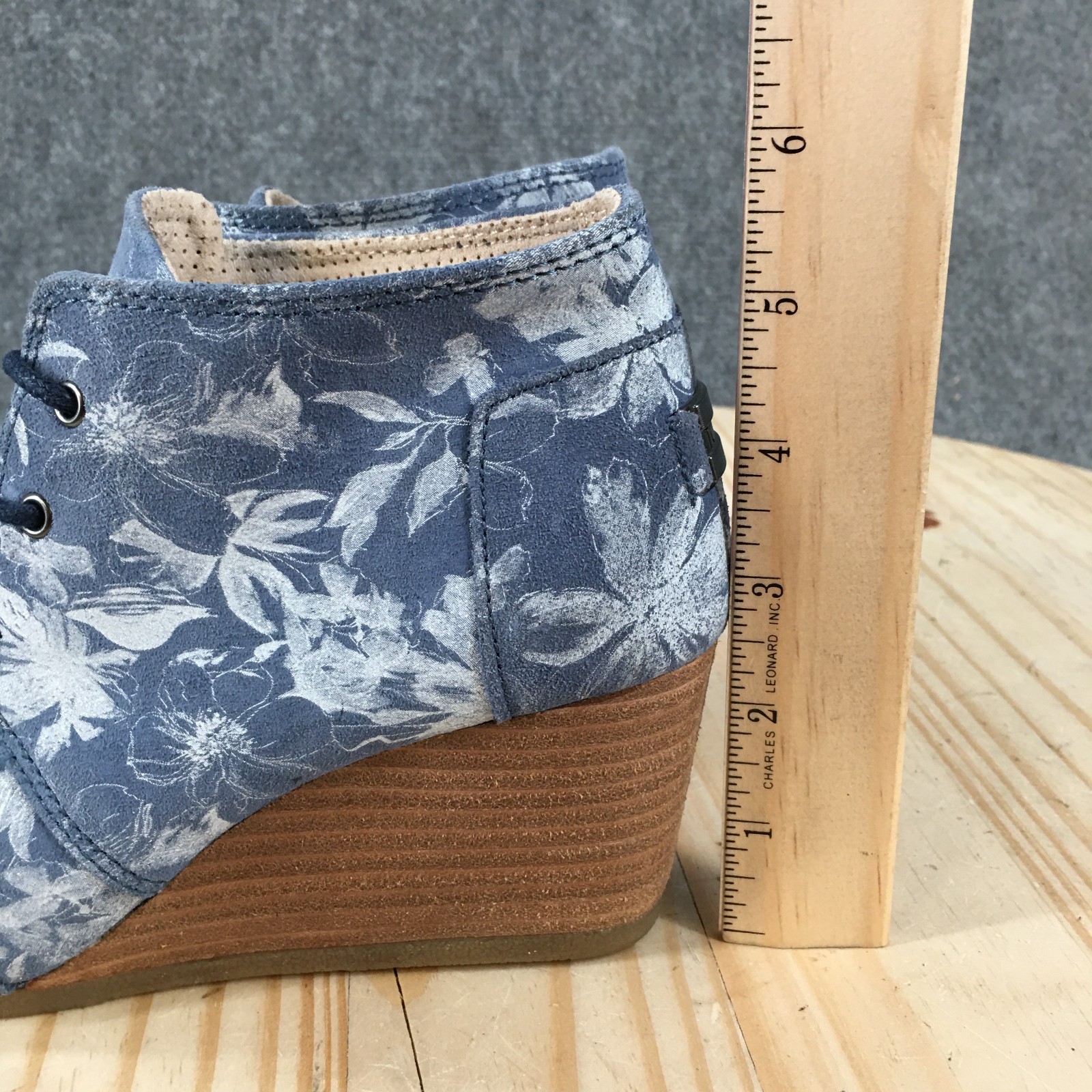 Toms Desert Boots Womens 6.5 Ankle Bootie Floral Print Casual Wedge Heels Blue