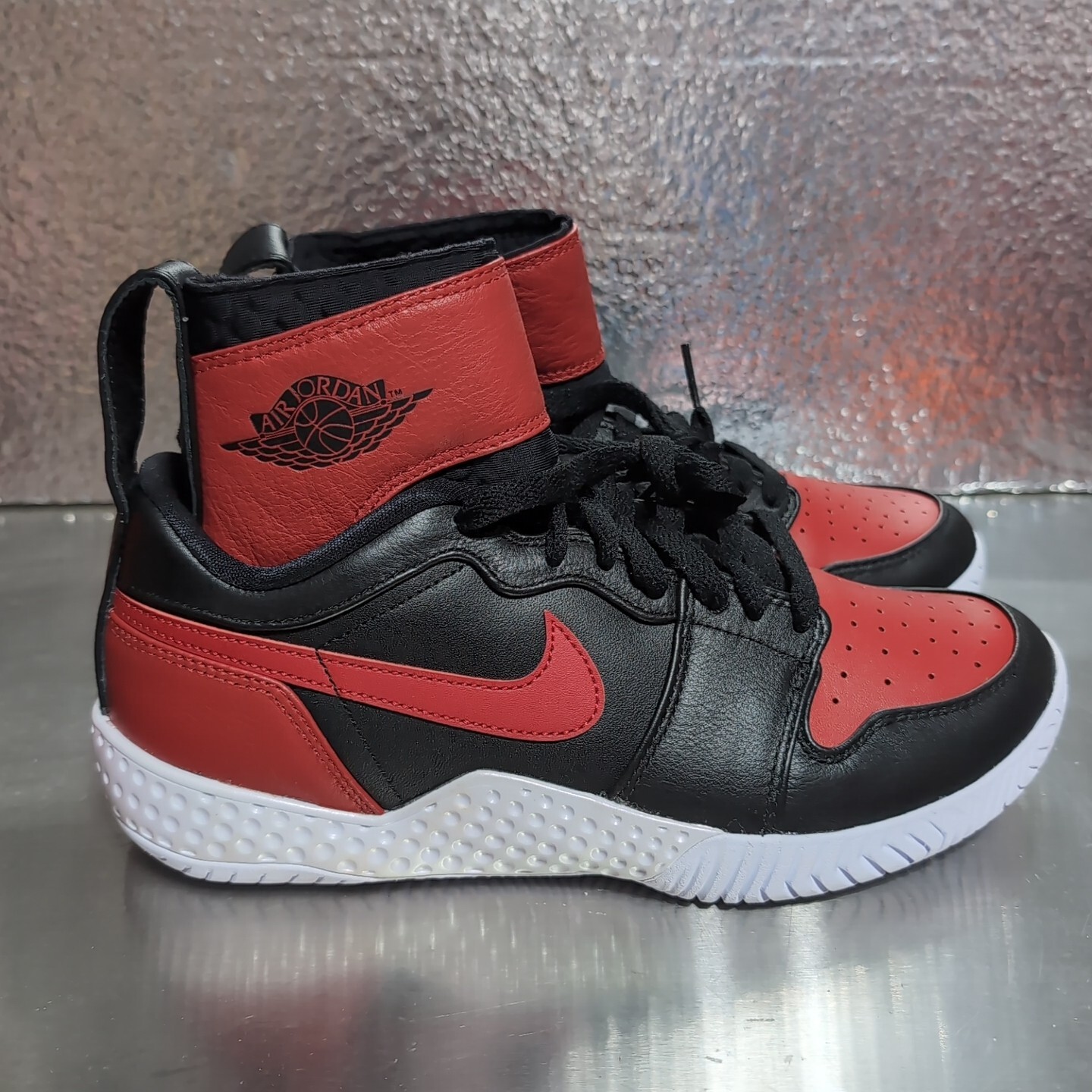 Women 8.5, Men 7 Nike Serena Williams Flare AJ1 Jordan 1 Banned Rare Tennis Bred