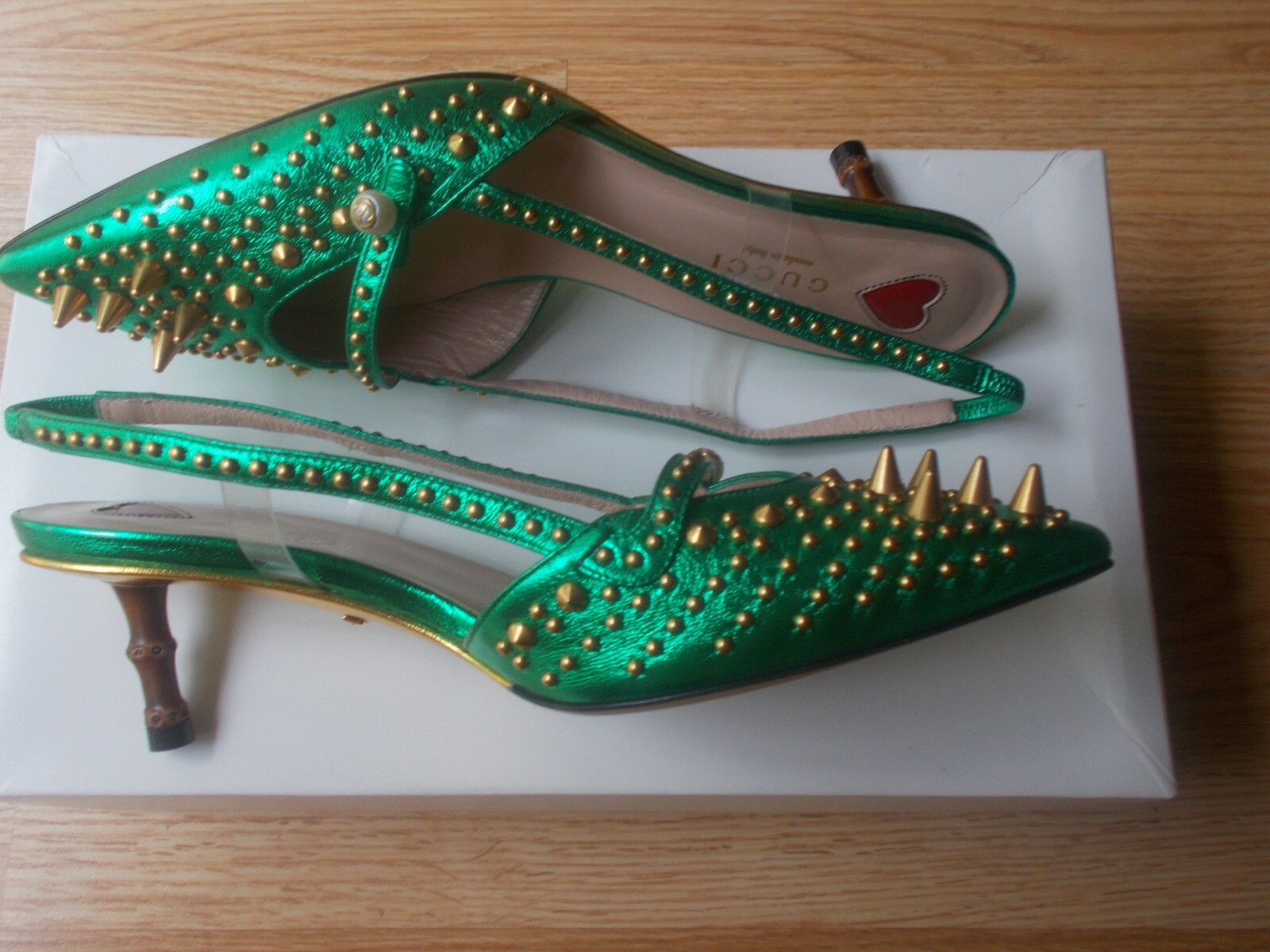 $1410 Gucci Unia Metallic Spike Studded Pearl Sandals Bamboo Heels 36 US 6 NEW