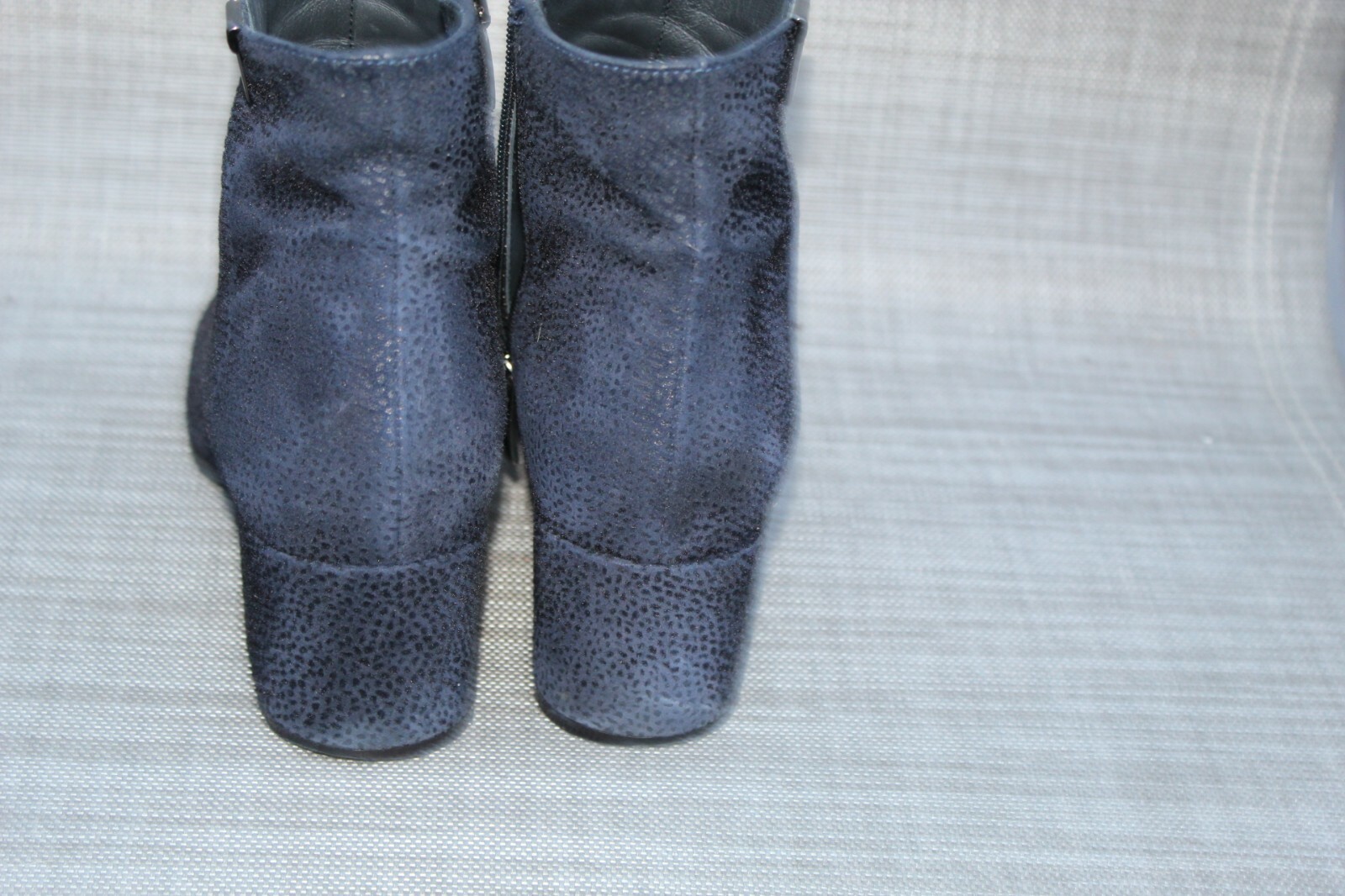 EVALUNA DARK NAVY EMBOSSED LEATHER SHOES/BOOTIES SIDE ZIP W SZ 37 MADE IN ITALY