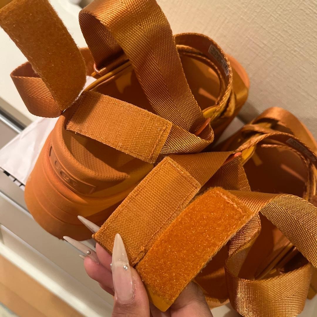 UGG Goldenrise Platform Sandals Orange Women’s Shoes Strappy Sandals US Size 7