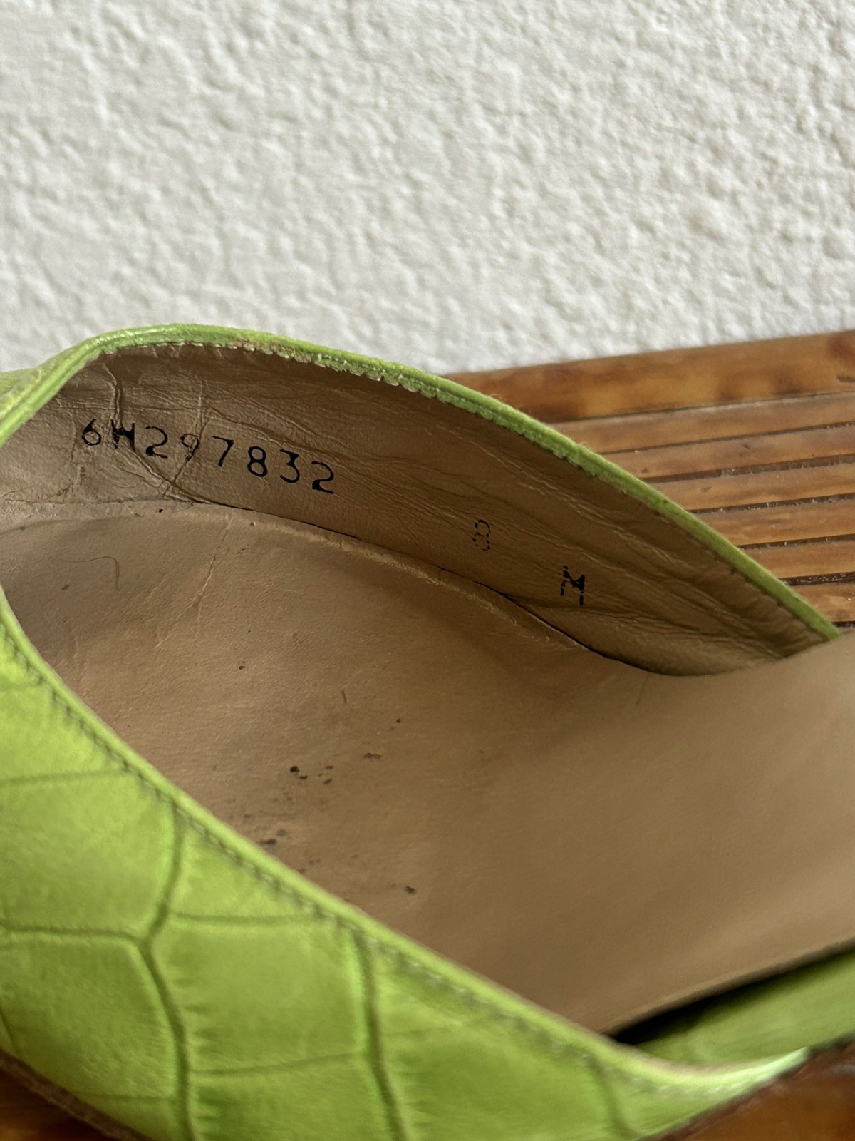 Stuart Weitzman Lime Green Croc Leather Embossed Pointed Toe Slingback Heels 8M