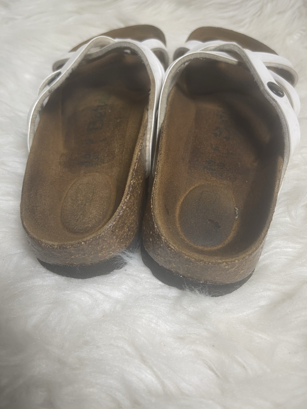 Bertula by Birkenstock white patent strappy slide sandalsEUR SZ36