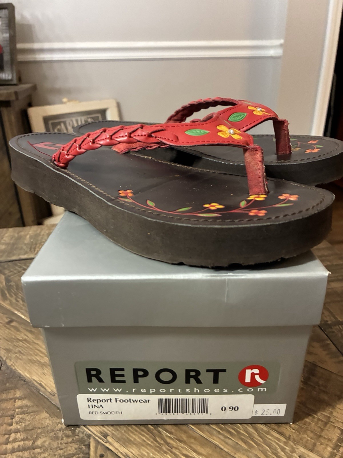 Report Women’s Floral Thong Sandals Leather Braided Strap Slip On US 9