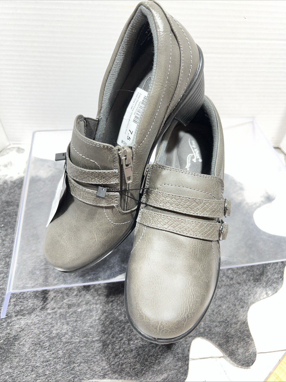 Easy Street Women’s Faux Leather Grey Stroll Comfort Shoes Size 7.5