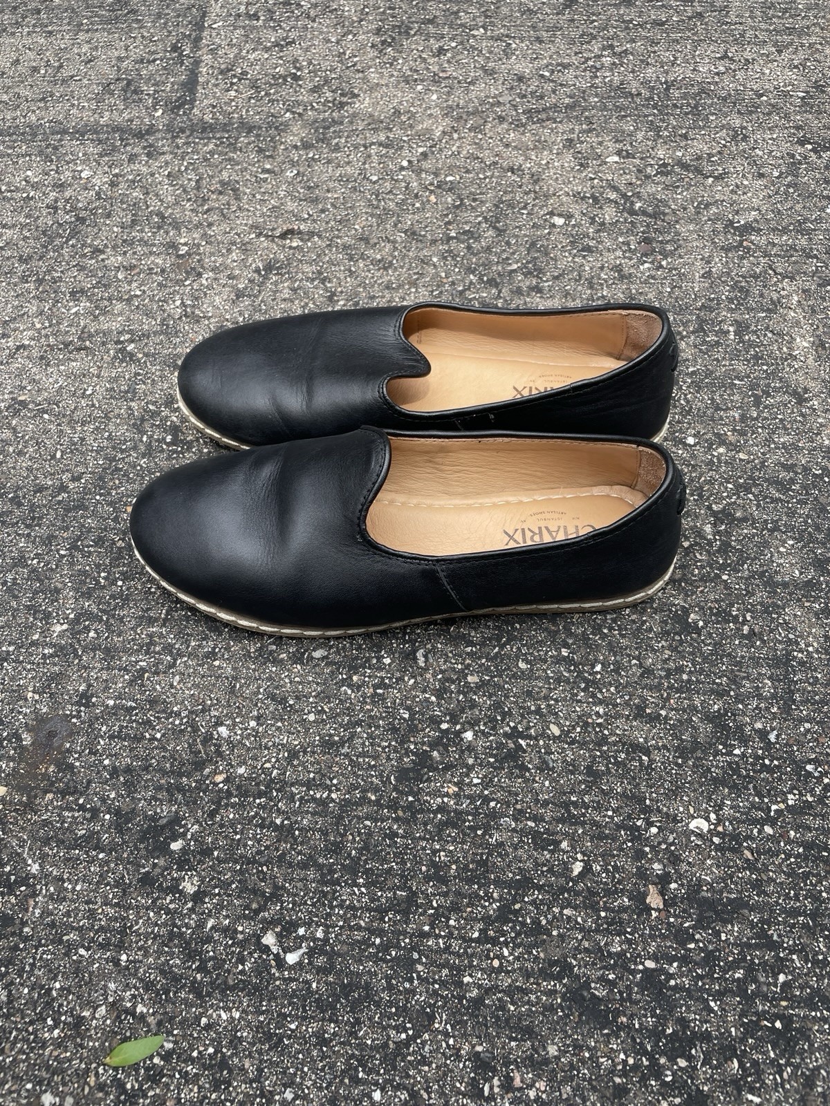 CHARIX Black Leather Artisan Slip On Loafers Flats EU 41 US 8 Men / 10 Women