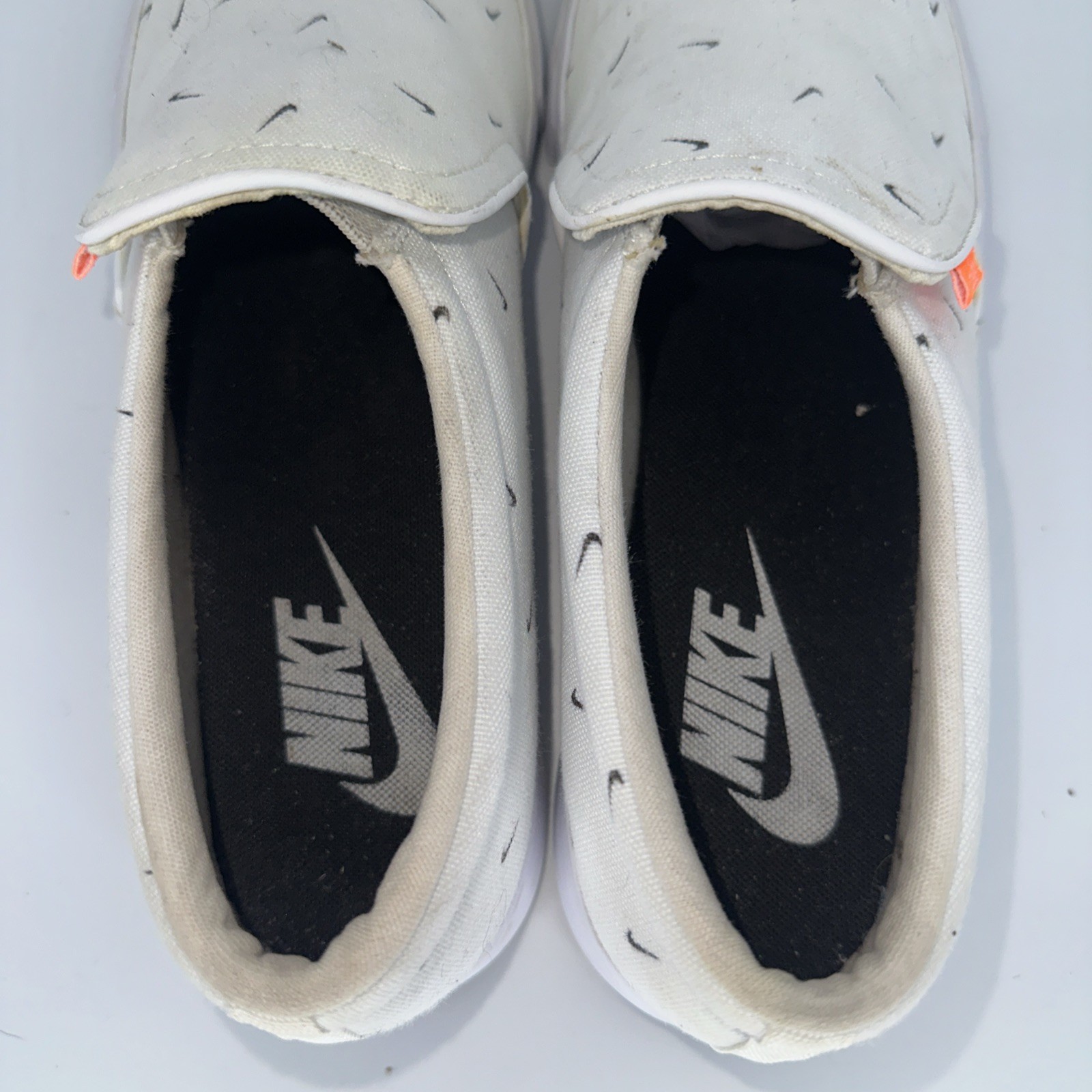 Nike Court Royale AC Slip On Swoosh Print Women’s Size 10 White Boating Golfing