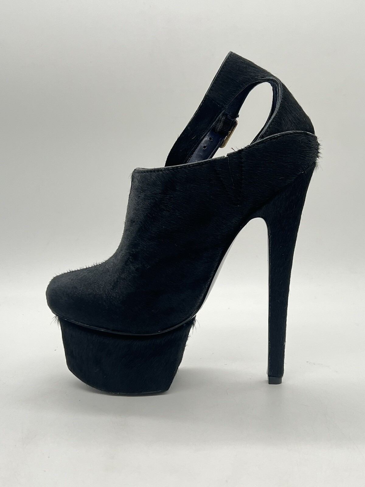 London Trash Lt. Wynne Black Platform Fur Pumps Women’s 6.5