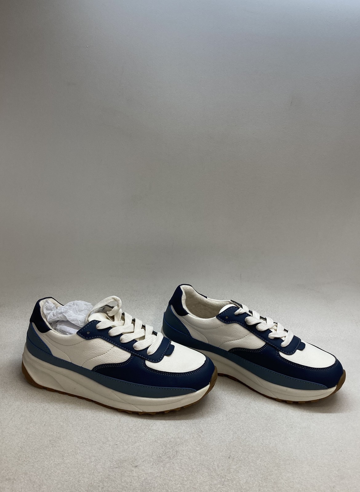 Cushionaire Score White Blue Women’s Lifestyle Sneakers Size 7W DS