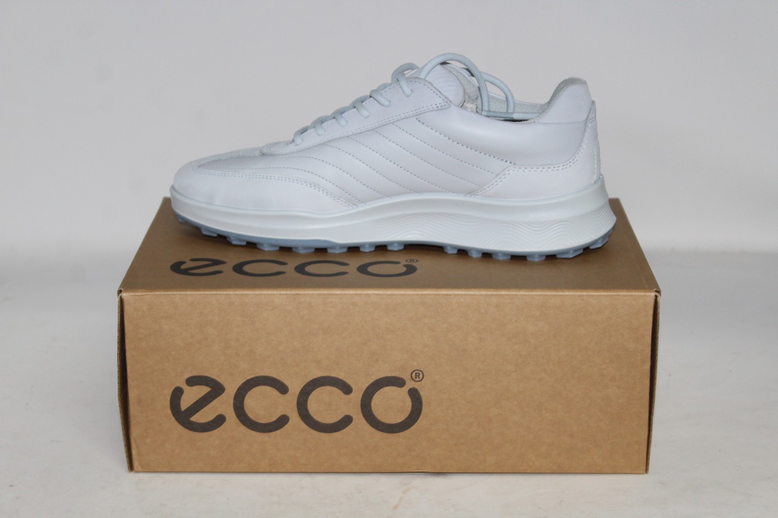 NEW ECCO Golf Street Vibe Women’s Leather Golf Shoe 8-8.5 (EU 39) White / Air