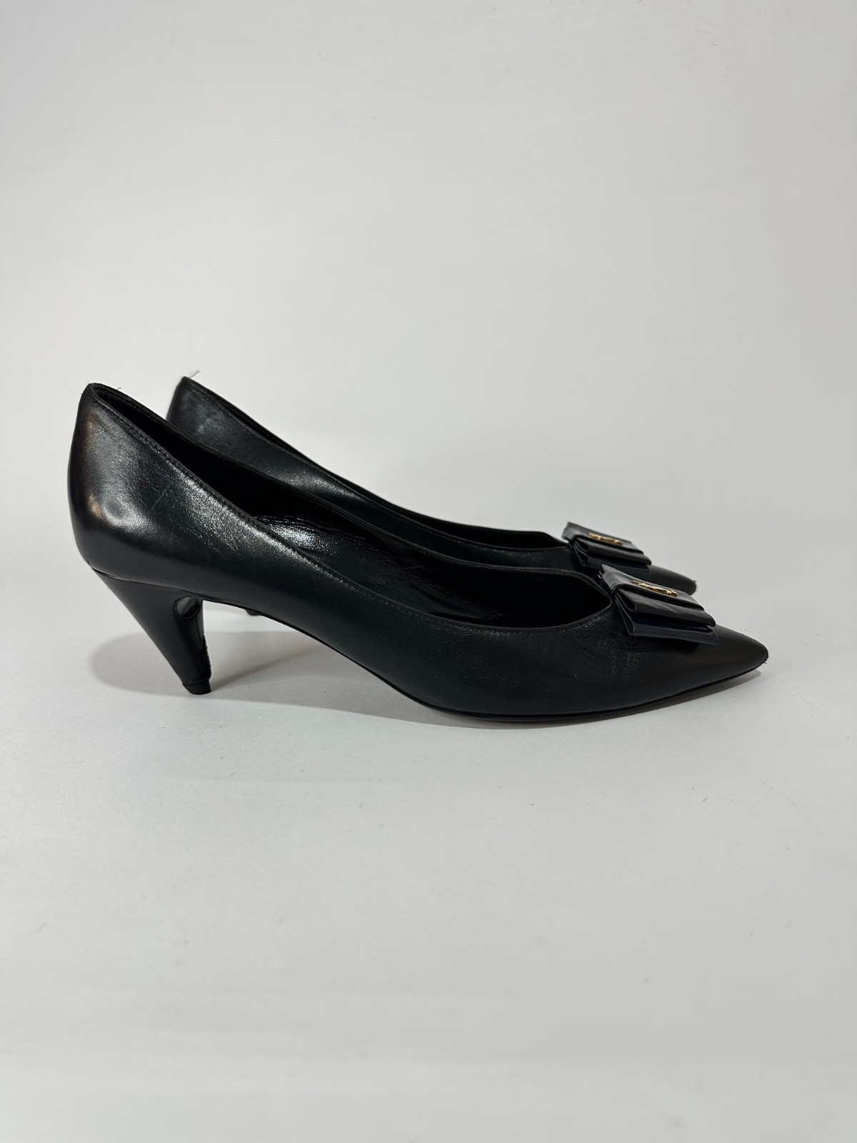 Saint Laurent Calfskin Bow Anais Pumps Black Size 40 EU/ 10 US/ 7 UK