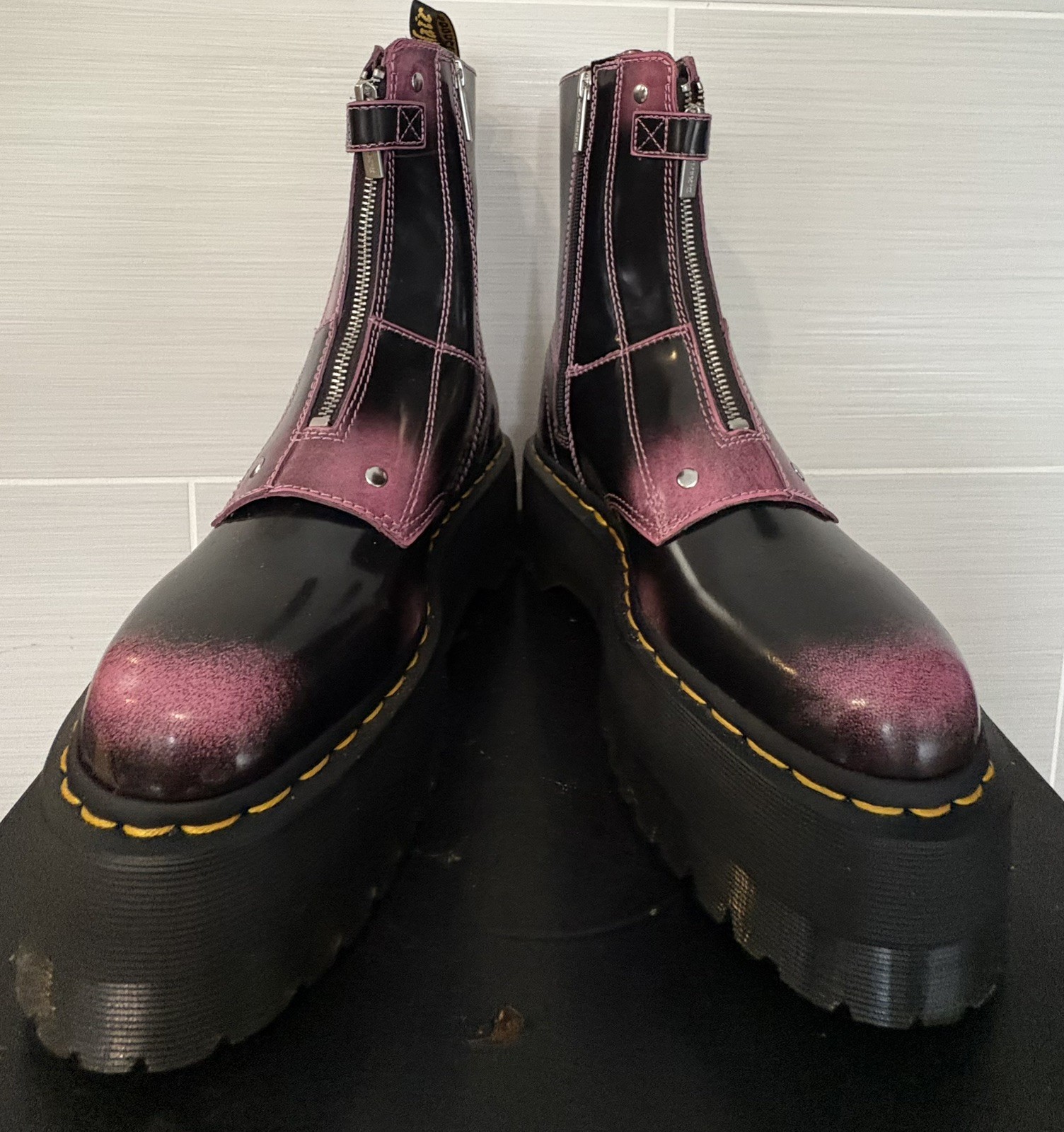 JETTA HI MAX DISTRESSED LEATHER PLATFORMS FONDANT PINK MSRP$300 NEVER WORN SZ 6