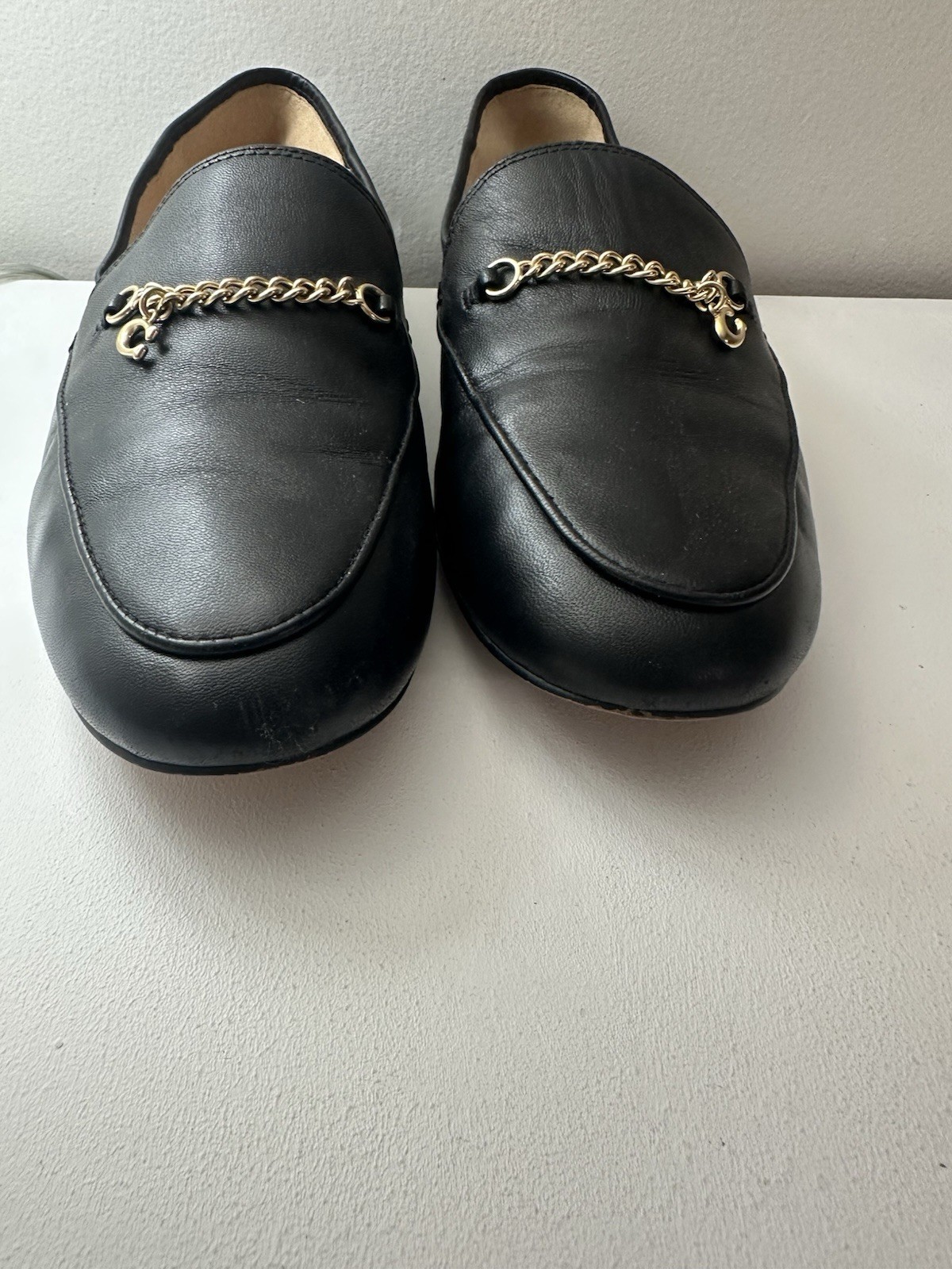 Coach Women’s Black Leather Loafer Flats Gold Chain Logo Slip-On 7.5