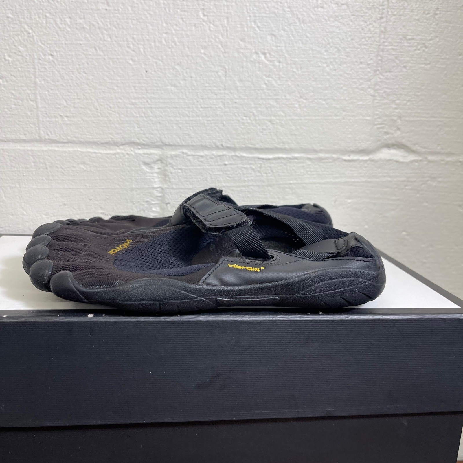 Vibram FiveFingers KSO Black Barefoot Running Shoes Women’s Size 38 EU/8 US
