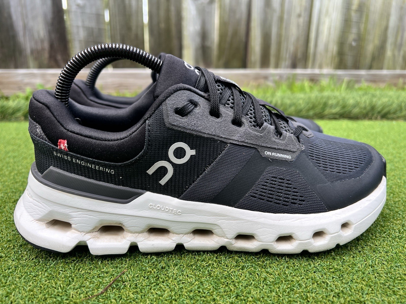 On Cloudrunner 2 Women’s Road Running Shoes Size 7.5 Eclipse Black Lace Up